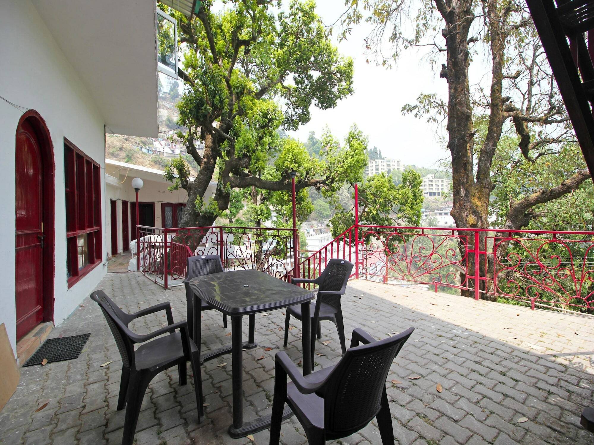 Oyo 8670 Hotel Usha Palace Mussoorie Exterior photo